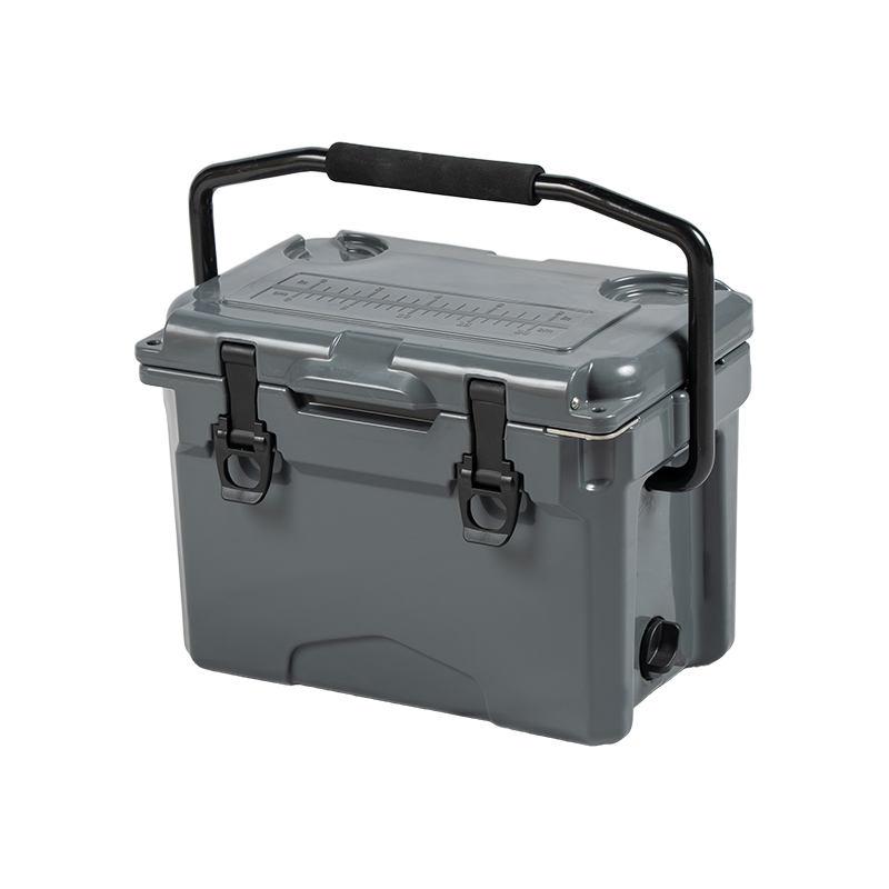 What Are the key Features to Look for in an Outdoor Cooler Box?